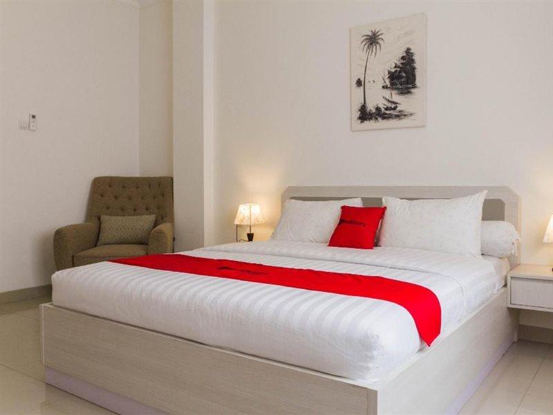 Reddoorz Plus Near Jatinangor Town Square 2 Экстерьер фото