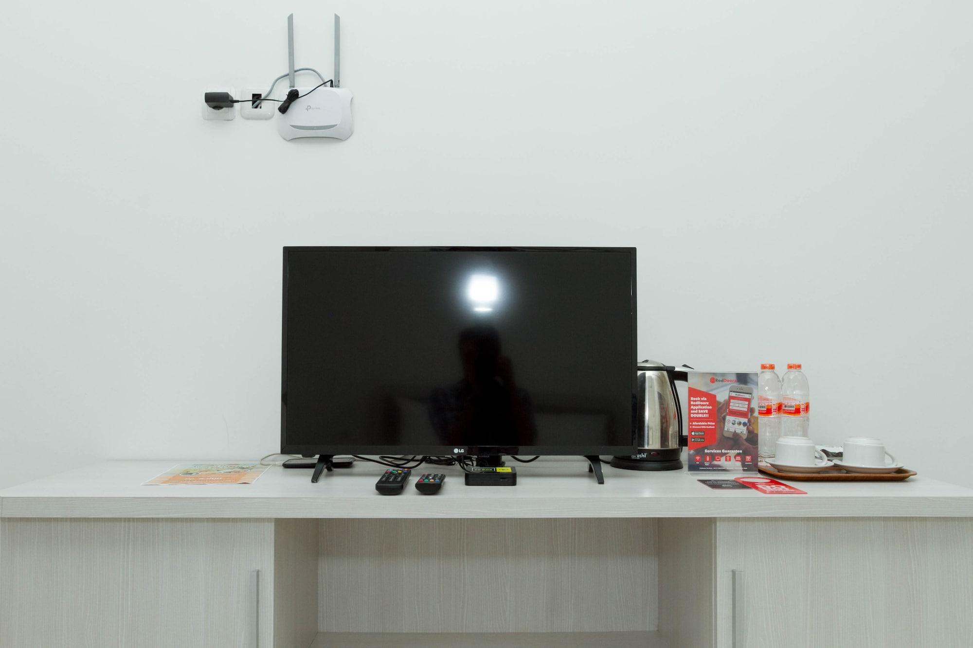 Reddoorz Plus Near Jatinangor Town Square 2 Экстерьер фото