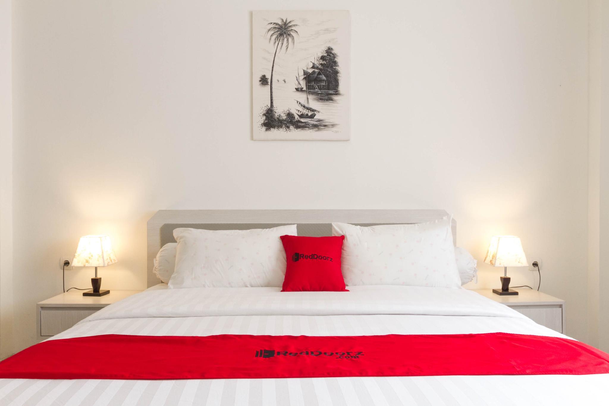 Reddoorz Plus Near Jatinangor Town Square 2 Экстерьер фото