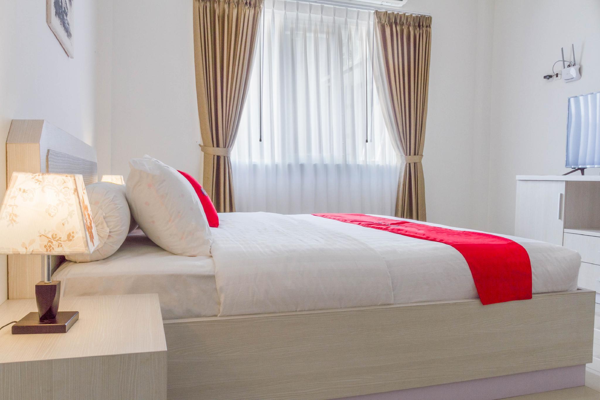 Reddoorz Plus Near Jatinangor Town Square 2 Экстерьер фото